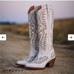 Durango tall crush cowboy boots size 7